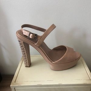 Vince Camuto ankle strap sandal pumps in nude